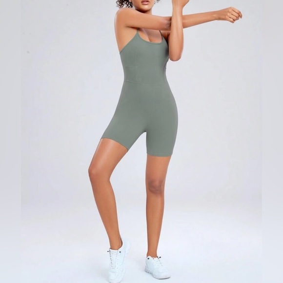 🆕LA Kotten Activewear Jumpsuit Romper Sage S🆕 - Picture 2 of 15